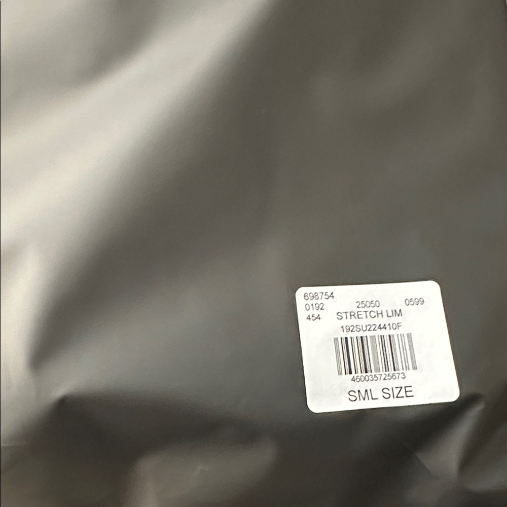 Fear of God Essentials Stretch Limo Hoodie – Black – Size Small – NWT - Picture 4 of 4